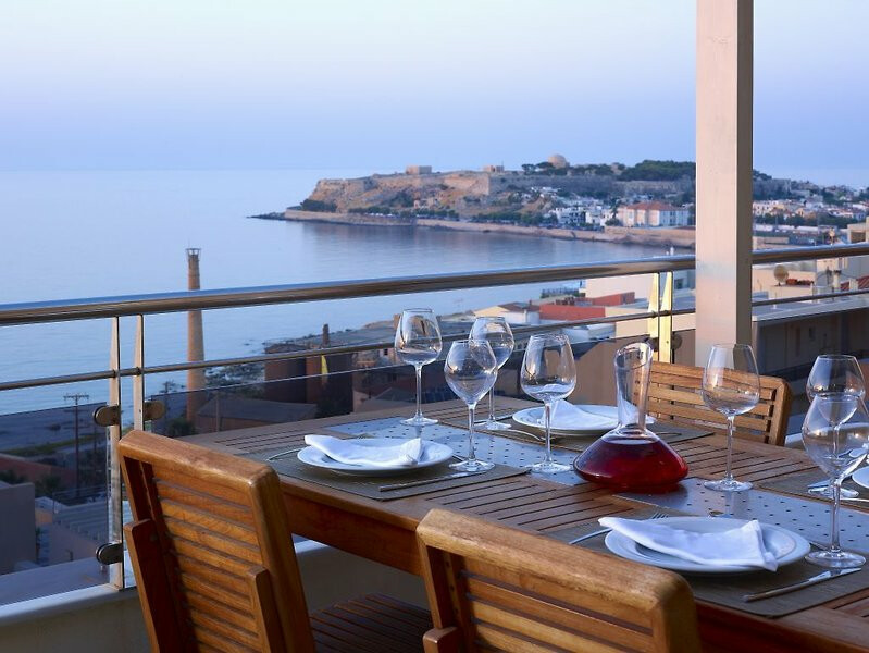 Macaris Suites & Spa 7
