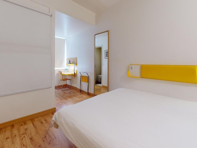 bloomrooms @ Janpath 13