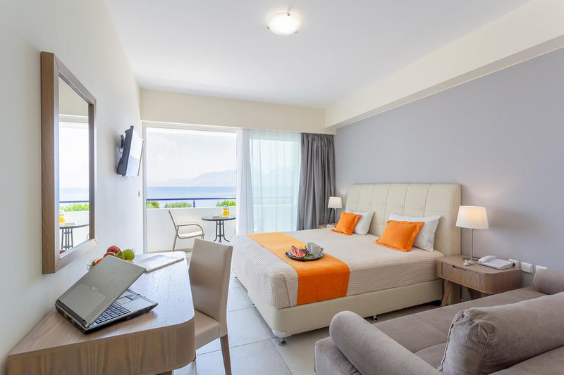 Faedra Beach Resort 9