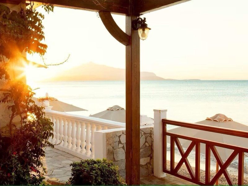 Potokaki Beachfront Hotel 1
