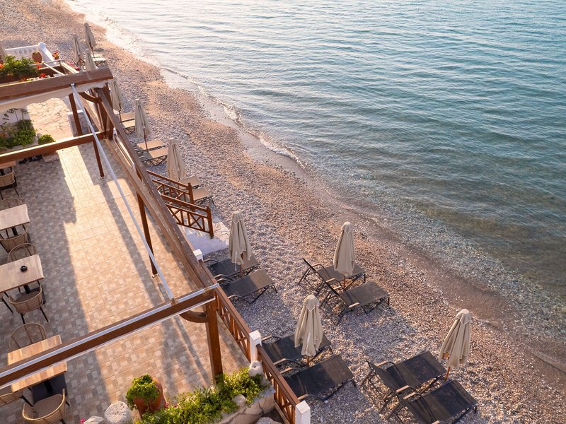 Potokaki Beachfront Hotel 6