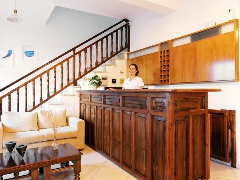 Potokaki Beachfront Hotel 8