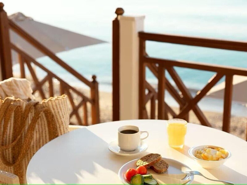 Potokaki Beachfront Hotel 9