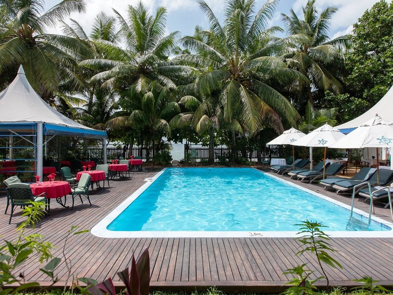 Le Relax Beach Resort 10