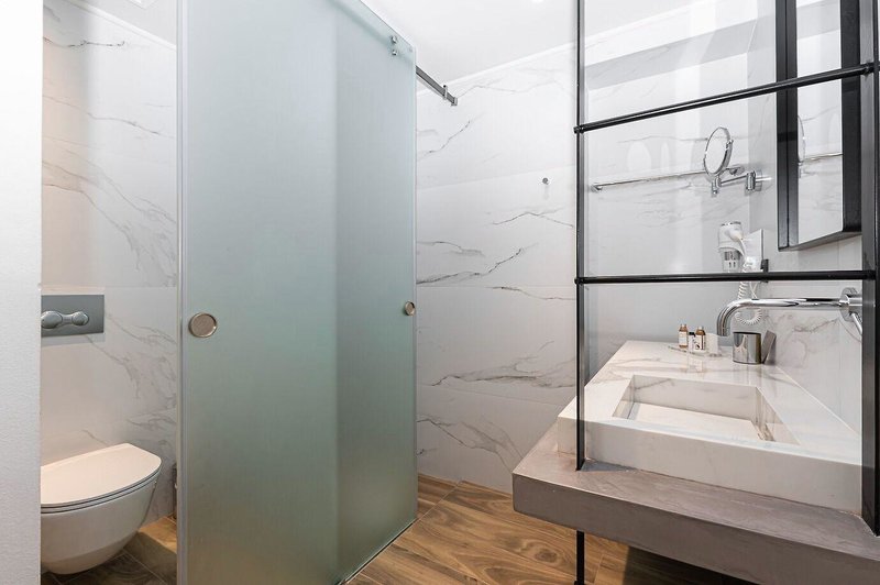 Dom Boutique Hotel 4