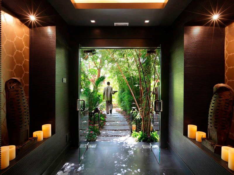 Asia Gardens Hotel & Thai Spa, a Royal Hideaway Hotel 1