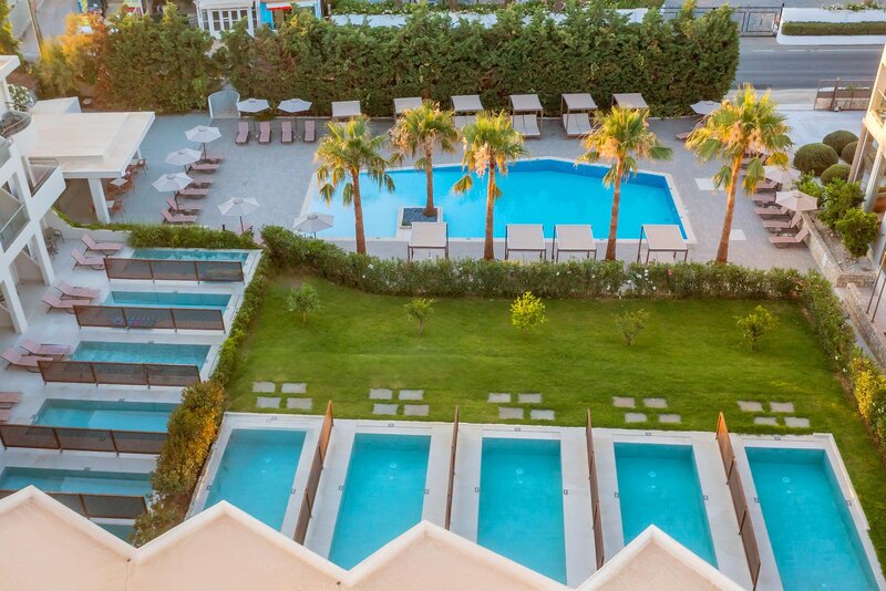Ydoria Resort 33