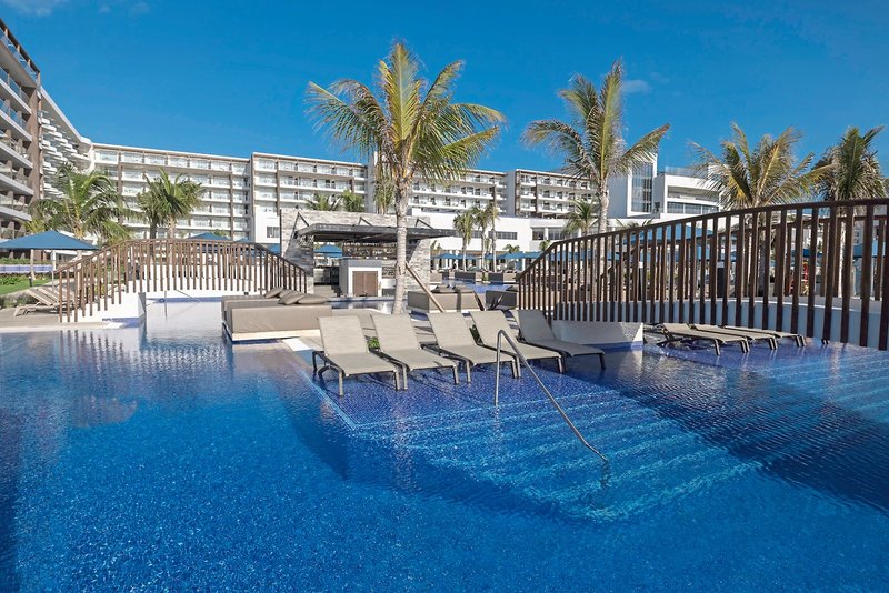 Senator Riviera Cancun Spa Resort 1